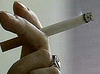 Американские высчитали безопасную дистанцию от курящего на улице