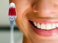 Часто чистить зубы вредно?