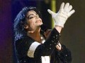 Очередную перчатку Майкла Джексона продали на аукционе за 70 тысяч долларов