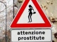 Знаки проститутки на дорогах смущают водителей