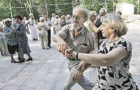 Танцы защищают от переломов