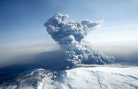 Новое облако вулканического пепла приближается к Европе 