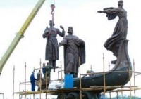 Памятник основателям Киева будет готов в четверг 