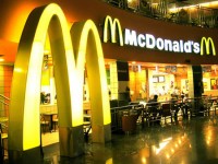 McDonald's отзывает 12 млн. стаканов со Шреком 