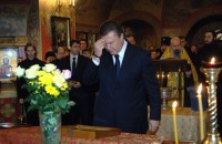В Греции Янукович ночевал в монастыре и изгонял бесов 