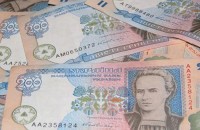У Азарова придумали новый налог на зарплату 