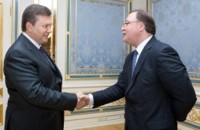Украина готова развивать сотрудничество с Грузией, - Янукович 