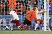 ЧМ-2010. Нидерланды обыграли Данию со счетом 2:0 