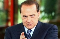 Берлускони просит послов привезти в Италию красивых девушек 