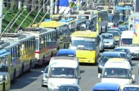 Жара в Киеве: пропадает свет и стоит транспорт 