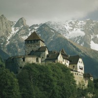 Крошечное государство Лихтенштейн: от финансовой деятельности к акценту на туризм