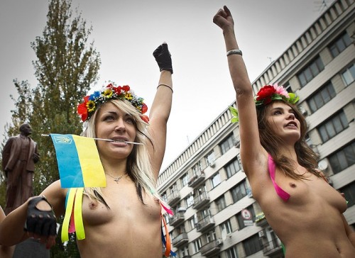   FEMEN <strong></strong>  <strong></strong> <strong></strong> 