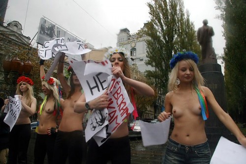   FEMEN <strong></strong>  <strong></strong> <strong></strong> 