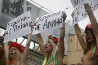  FEMEN     ()