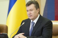 Янукович требует развивать прогресс в отношениях с Россией 