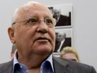 Горбачев предсказал отказ Путина от поста президента
