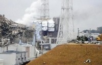 На двух энергоблоках АЭС Фукусима начало плавится ядро реактора 
