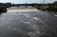 В США во избежание наводнения открывают плотину на Миссисипи 
