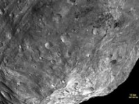 На астероиде Веста кто-то прорыл рудники 