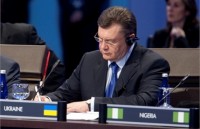 Янукович ветировал закон, запрещающий сдавать жилье под офисы 