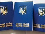 Отныне украинцы могут получить загранпаспорт в 16, а не 18 лет