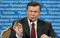Янукович: Мне невыгодна ситуация с Тимошенко