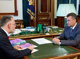 Янукович назвал работу министра образования Табачника антипримером реформ