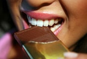 Ученые нашли в шоколаде вещество, которое помогает похудеть