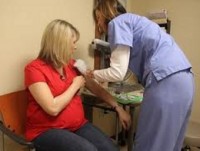 Вакцинация от гриппа во время беременности приносит пользу плоду