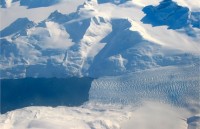 Ученые уверены, что Северный полюс полностью растает через три-четыре года 