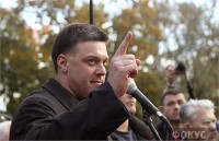 Тягнибок пообещал расклеить по Киеву фотографии фальсификаторов 