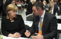 Кличко попросил Меркель разграничивать отношение к Украине и к Януковичу 