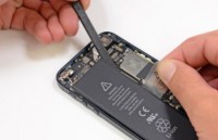 У нового iPhone обнаружили дефект аккумулятора
