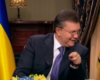 План Януковича «вешая лапшу на уши» Европе провалился, - The New York Times 