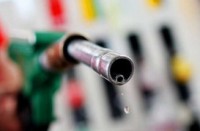 Цены на бензин в США упали до пятилетнего минимума